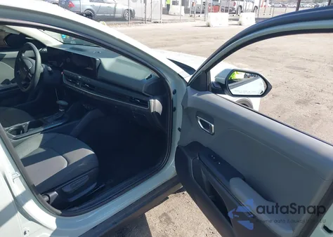 2025 Kia K4 Lxs from USA, damaged, VIN 3KPFT4DE2SE105017